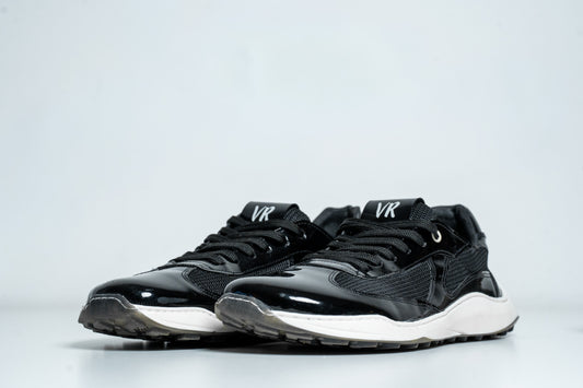 barefoot elegante minimalista negro